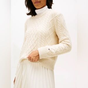 NWT Tommy Hilfiger Women’s Cable Knit Crewneck Sweater Beige Size XS